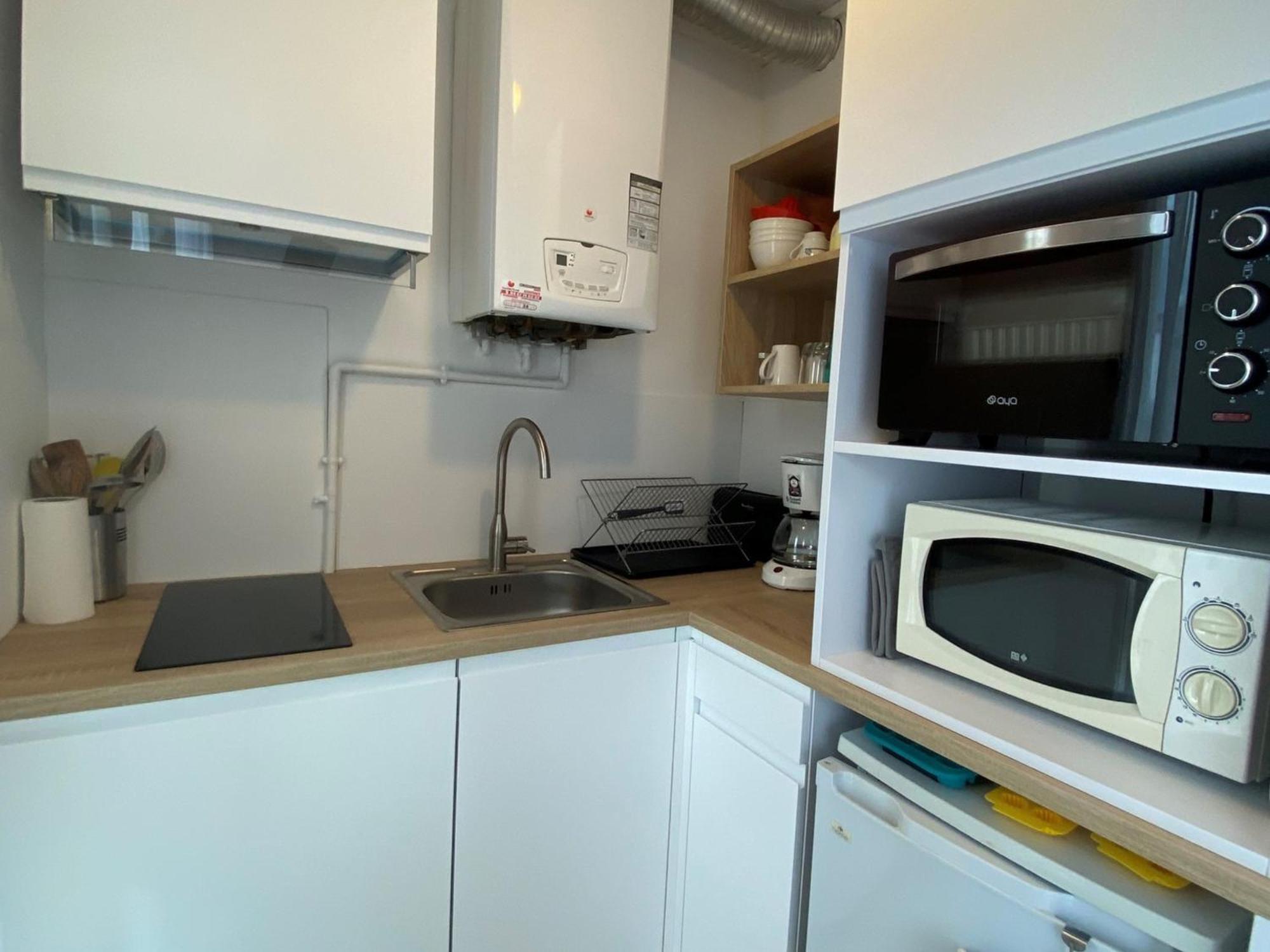 Appartement Climatise Avec Balcon, Parking Prive, Wifi - Proche Thermes Et Etang - Fr-1-503-23 Balaruc-les-Bains Kültér fotó